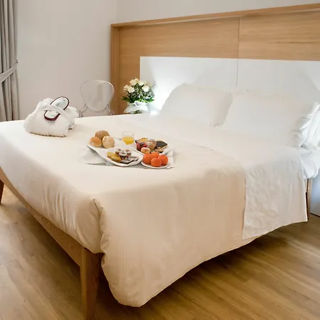 فندق اس اتش جي 4*