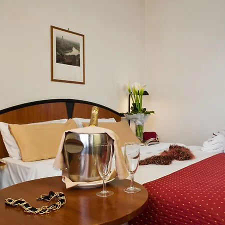 Cavallo Est Otel Verona