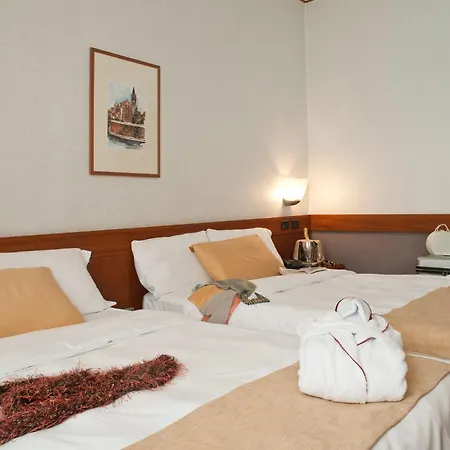 Otel Cavallo Est 4*