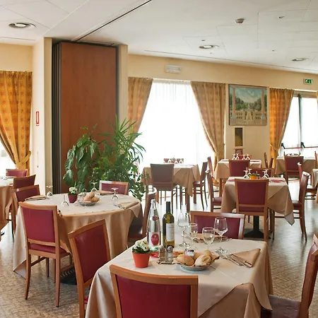 Cavallo Est Hotell Verona