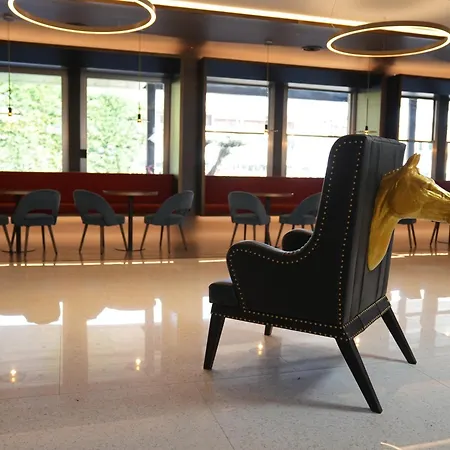 Cavallo Est Otel