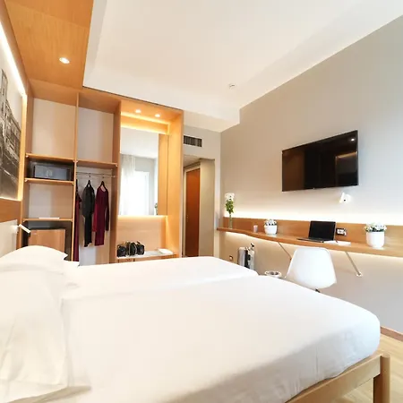 Otel Cavallo Est 4*