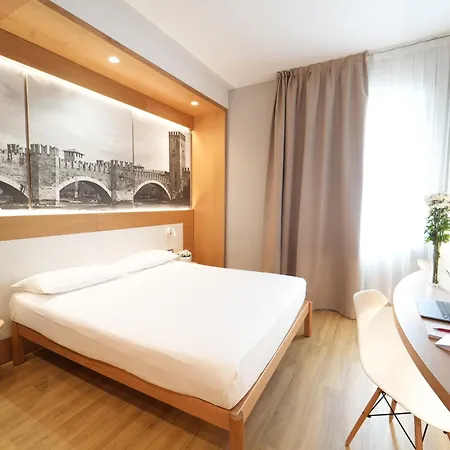 Otel Cavallo Est 4*