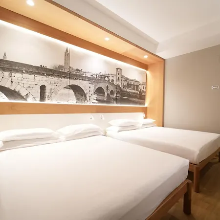 Cavallo Est 4* Верона